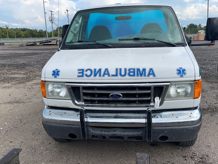 2006-ford-e450-image-2