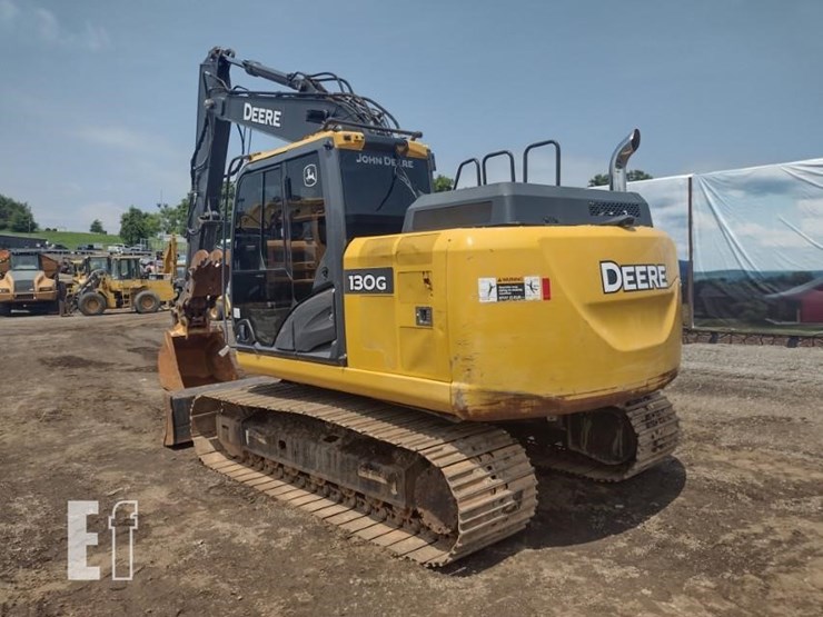 2020-deere-130g-image-57