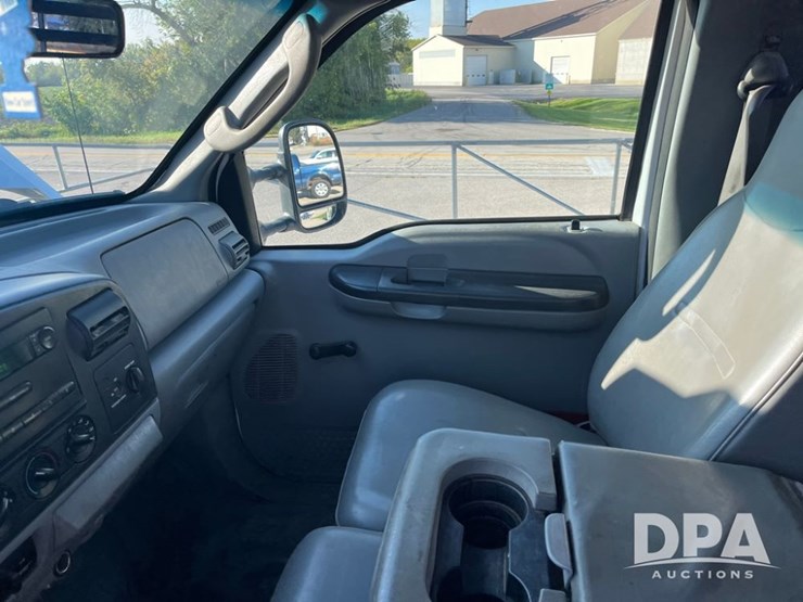 2006-ford-f350-image-45