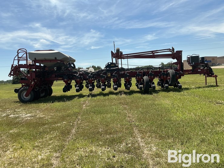 2011-case-ih-1250-image-4