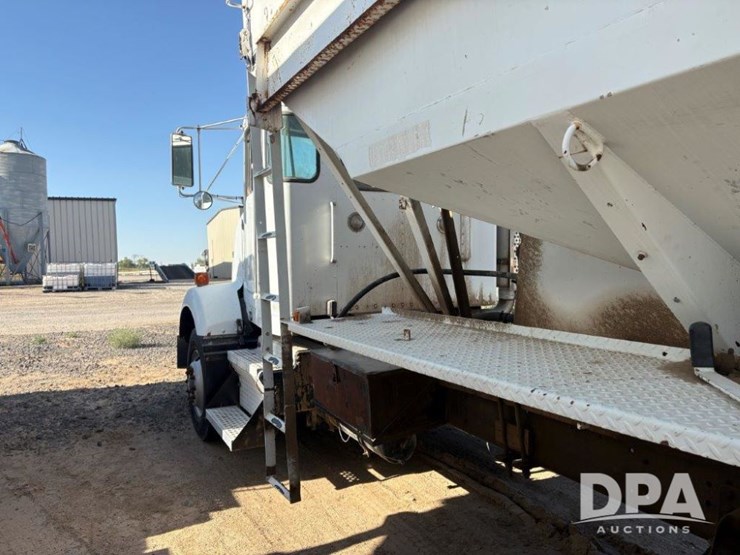 1996-kenworth-t450-image-6