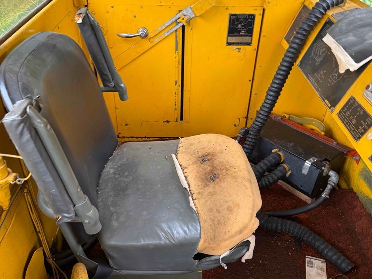 fwd-s49v-model-snowblower-truck-image-55