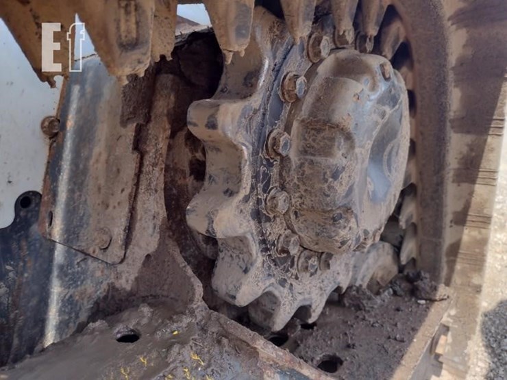 2018-bobcat-t590-image-21