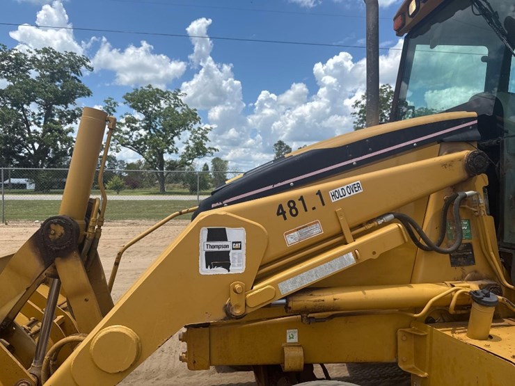 2003-caterpillar-420d-image-21