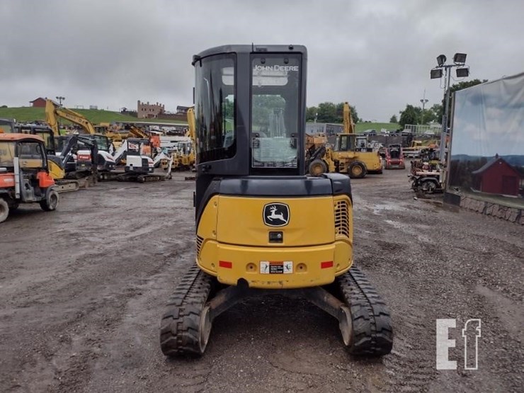 2007-deere-35d-image-4