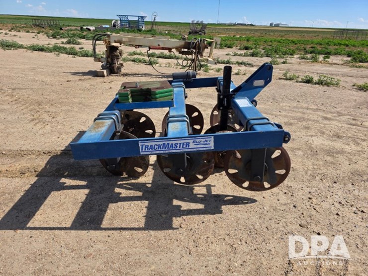 blu-jet-track-master-image-4