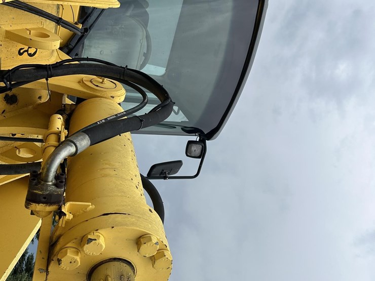 2010-new-holland-lw190-image-31