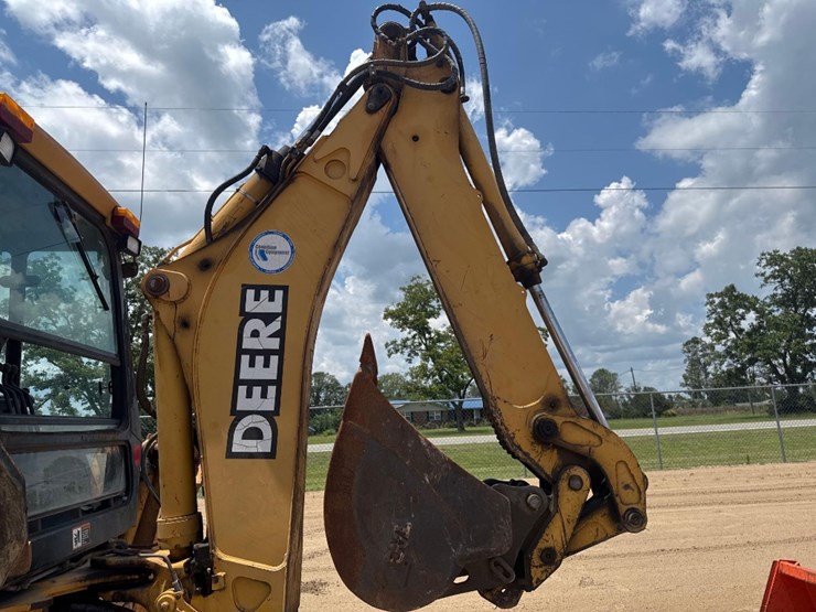 2000-deere-310se-image-17