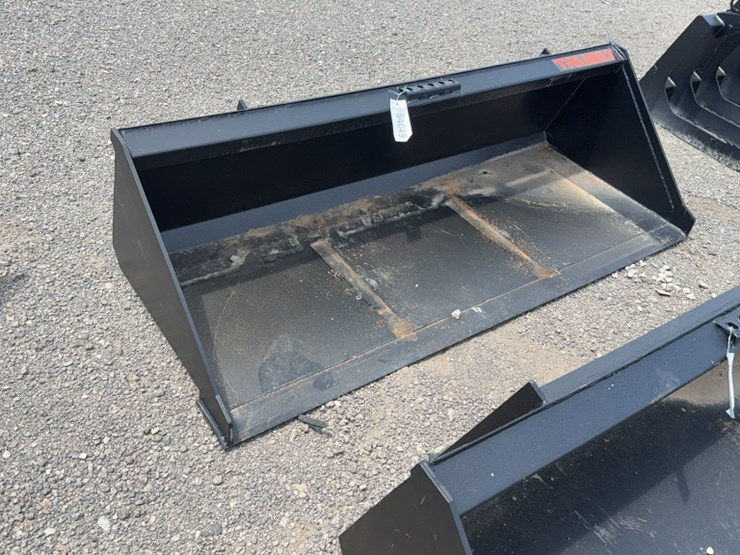 #2057-•-trubilt-72"-skid-steer-smooth-bucket-image-1