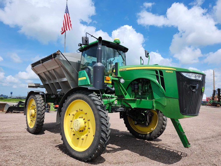 john-deere-4940-image-2