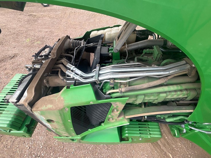 2013-john-deere-8360rt-image-26