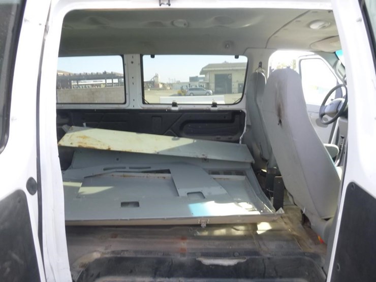 2008-ford-e350-image-16