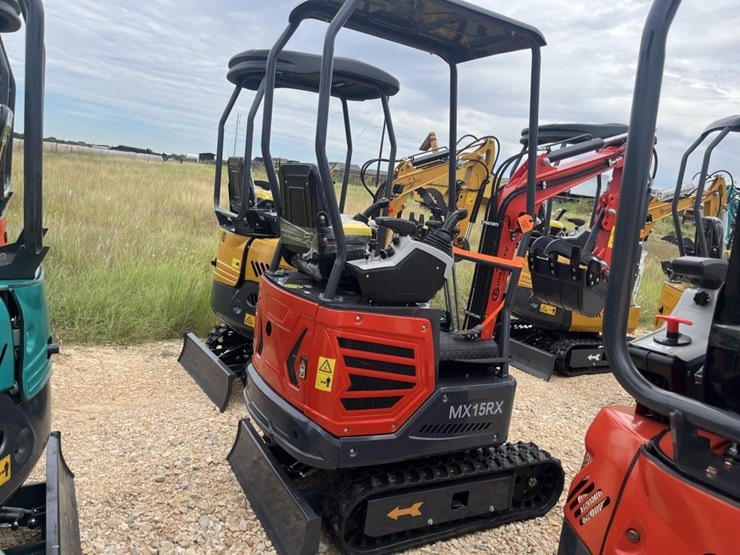 cfg-mx15rx-mini-excavator-image-3