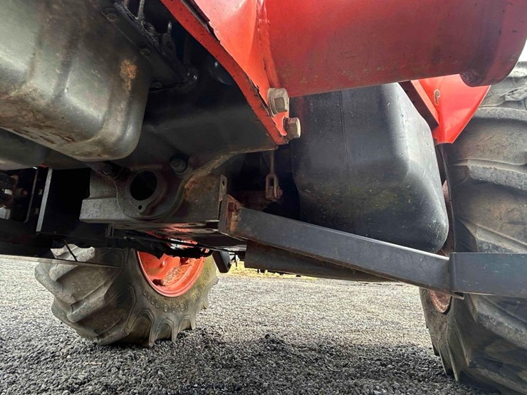 2007-kubota-m5040f-image-24