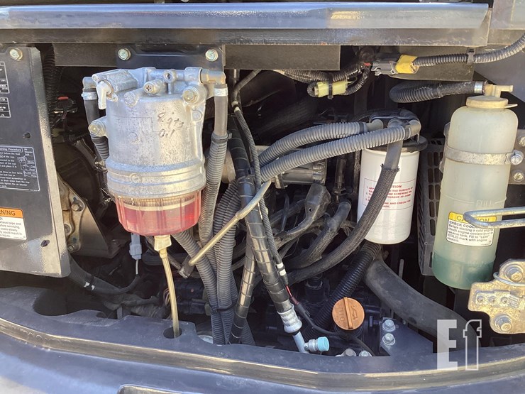 2018-yanmar-vio55-6a-image-15