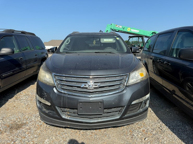 2013-chevrolet-traverse-image-3