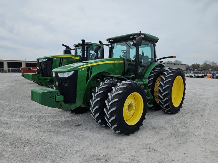 2013-john-deere-8310r-image-23