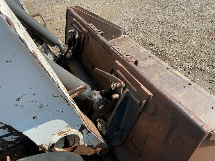 bobcat-t250-image-35