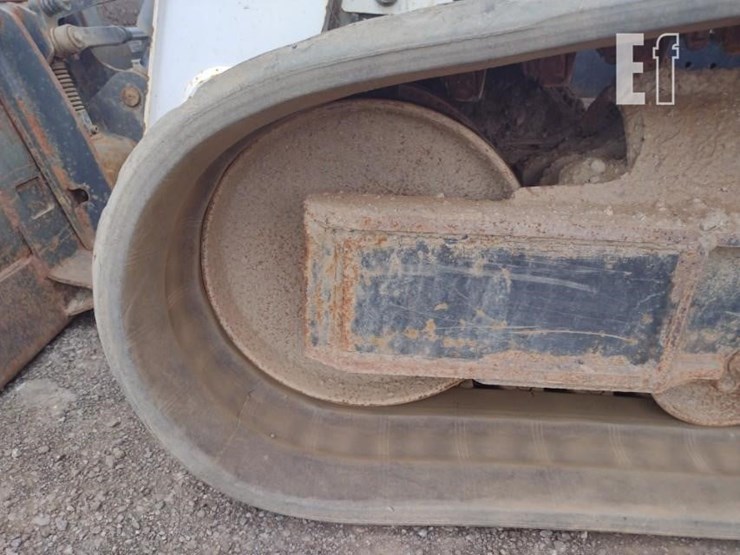 2022-bobcat-t770-image-26