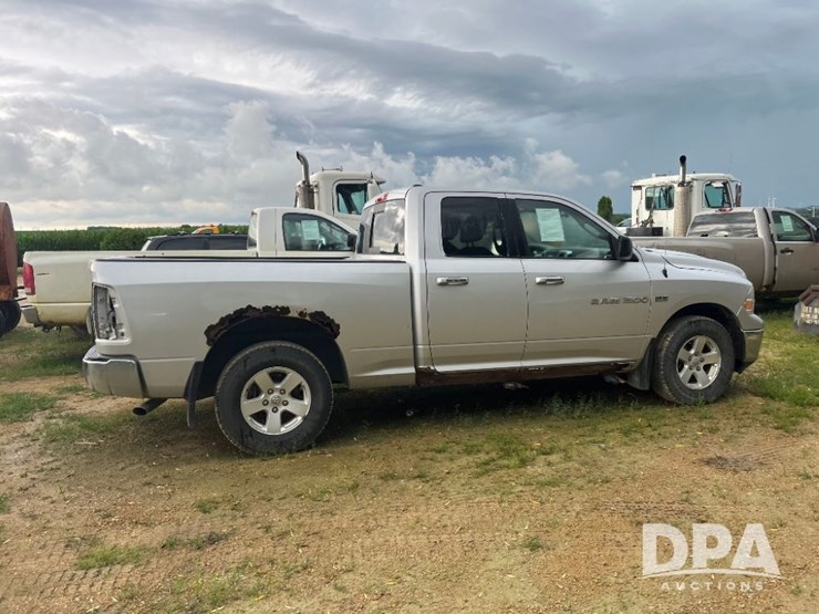 2012-dodge-ram-1500-image-9