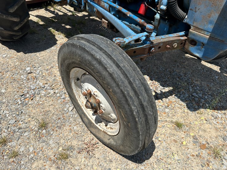 ford-3000-image-9