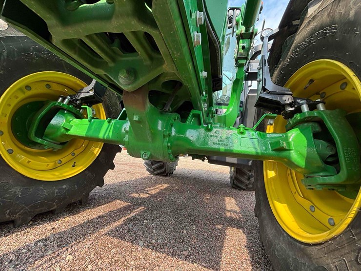 2023-john-deere-6155m-image-28