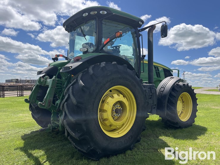 2011-john-deere-7215r-image-5