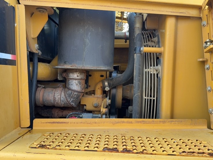caterpillar-953c-image-12