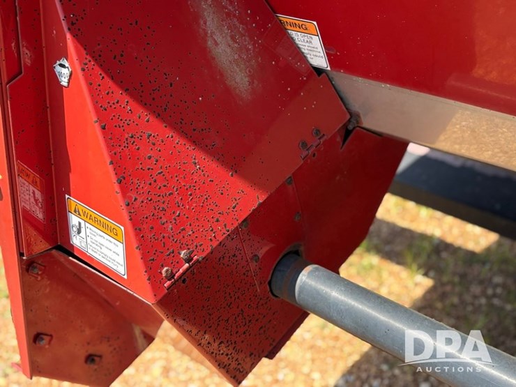2010-case-ih-3412-image-13