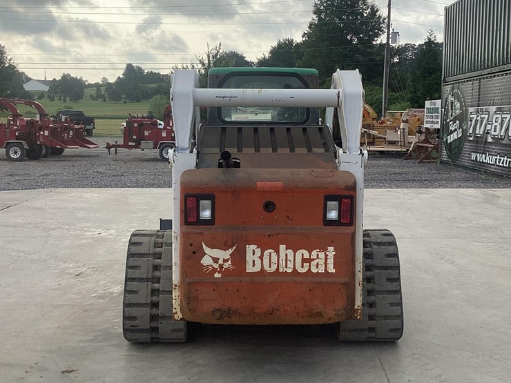 2004-bobcat-t300-image-4