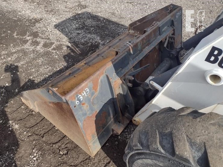 2005-bobcat-s300-image-17