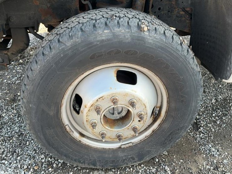 2006-ford-f350-image-11