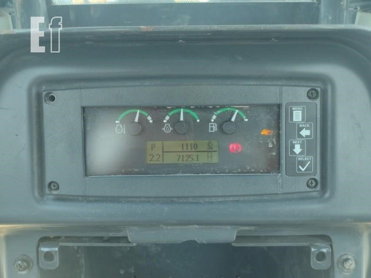 2011-deere-850k-image-7