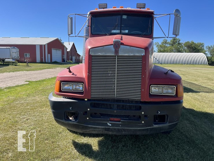 1990-kenworth-t600-image-3