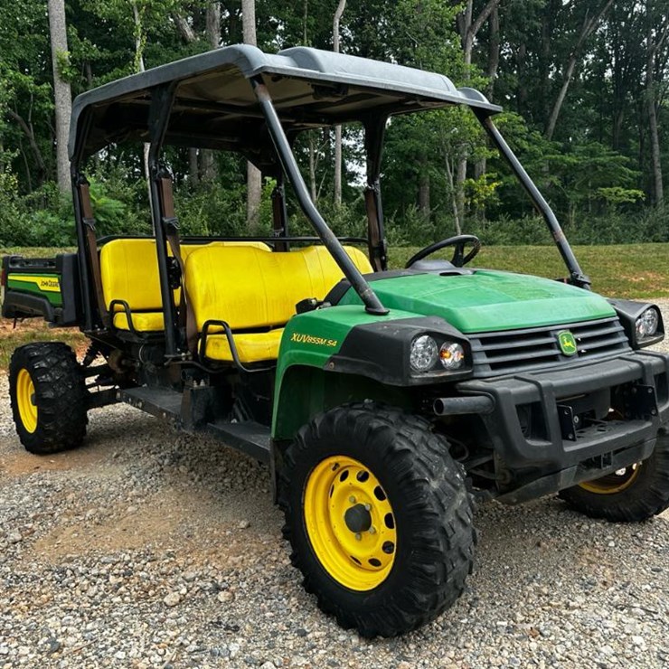 2019 JOHN DEERE GATOR XUV 825M