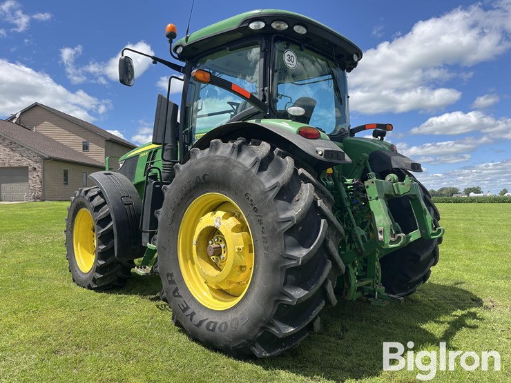 2011-john-deere-7215r-image-7