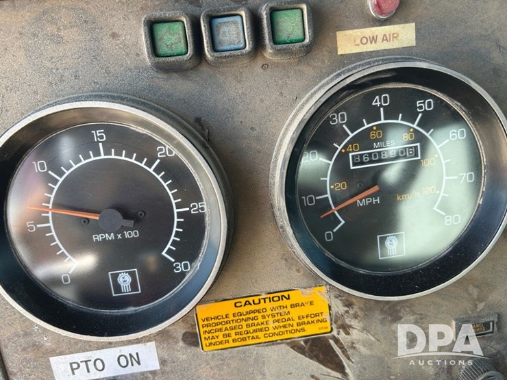 1995-kenworth-t600-image-46