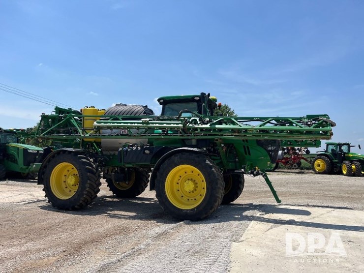 2020-john-deere-r4045-image-9