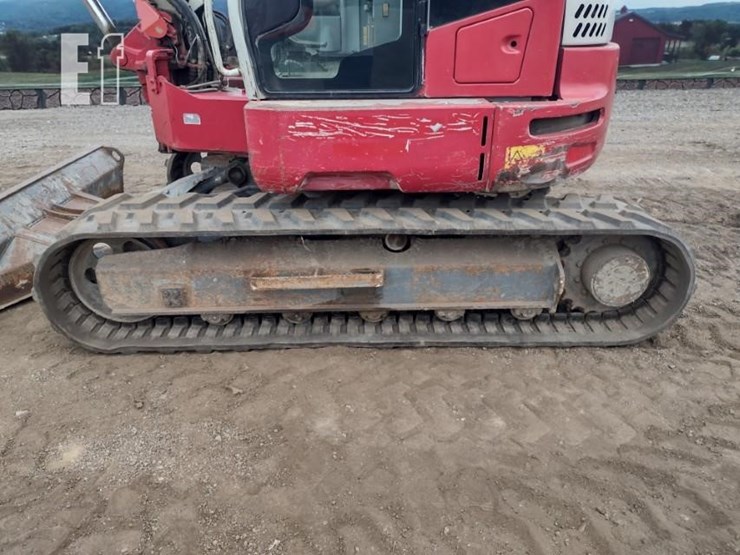 2015-takeuchi-tb280fr-image-26