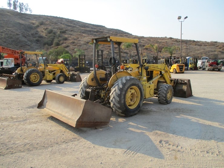 new-holland-545d-image-3