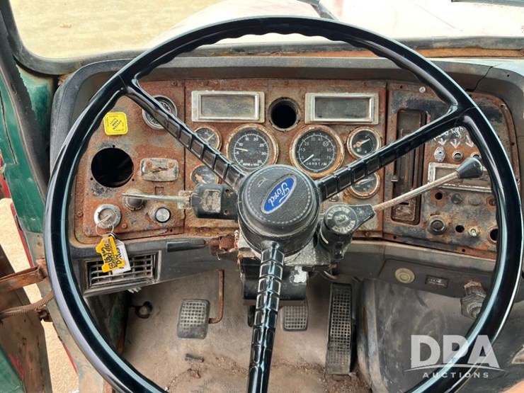 1995-ford-l9000-image-71