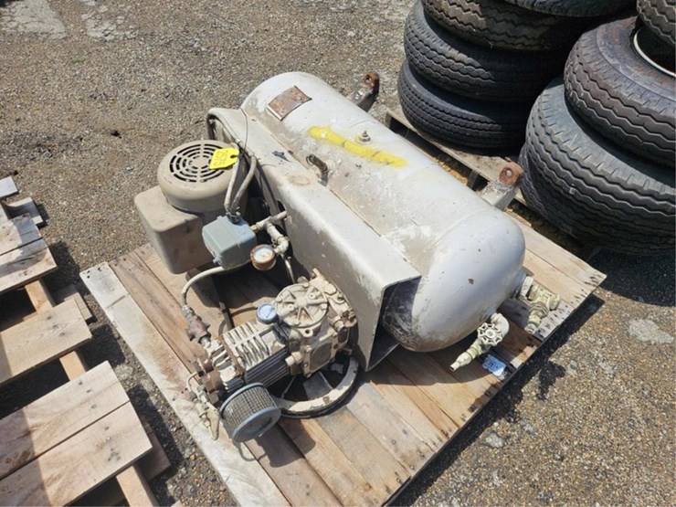 #2575-•-horizontal-air-compressor-image-3