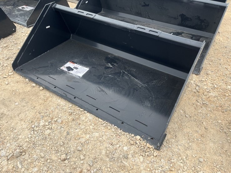 wolverine-66"-ss-track-bucket-image-1
