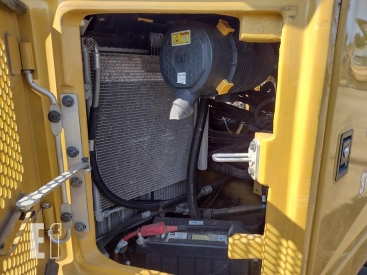 2023-caterpillar-310-image-47