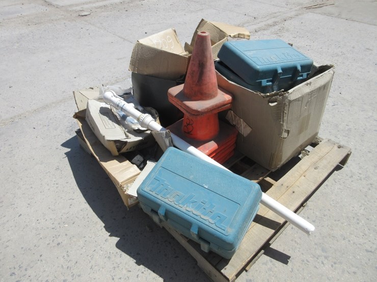 lot-of-misc-items,-image-3