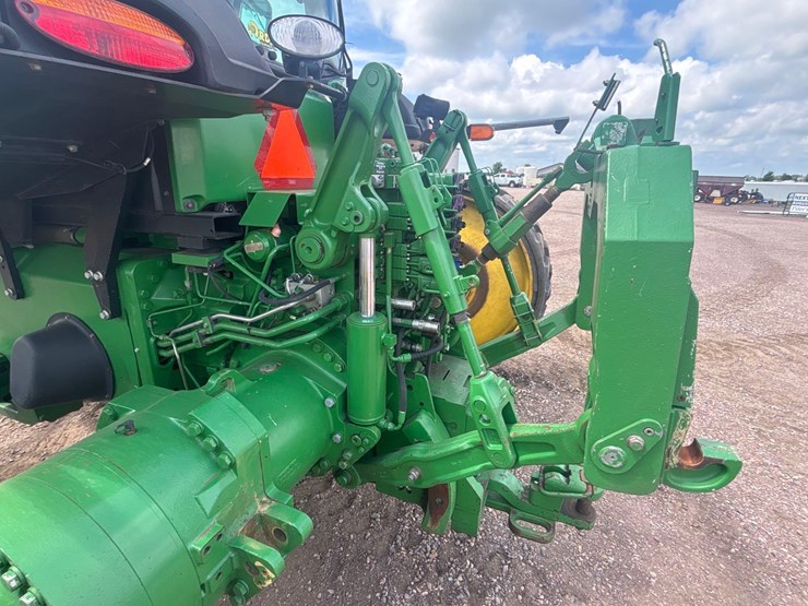 2013-john-deere-8360rt-image-28