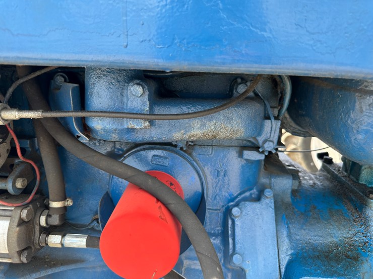 ford-4000-image-30