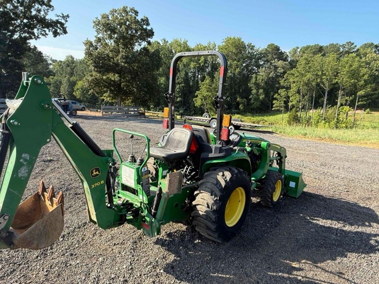 2020-john-deere-3032e-image-3