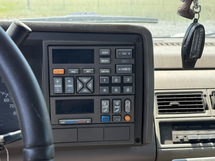 1994-chevrolet-1500-image-27