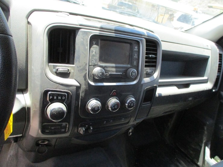 2015-dodge-ram-1500-image-9